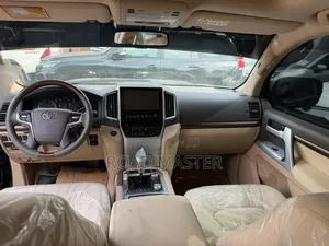 Toyota Land Cruiser 2017 Black