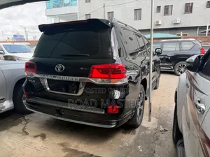 Toyota Land Cruiser 2017 Black