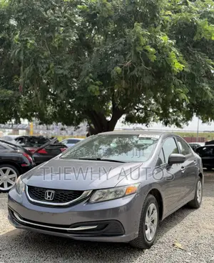 Honda Civic LX 4dr Sedan (1.8L 4cyl 5M) 2015 Gray
