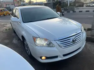 Toyota Avalon Limited Sedan FWD (3.5L 6cyl 6A) 2008 White