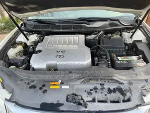 Toyota Avalon Limited Sedan FWD (3.5L 6cyl 6A) 2008 White