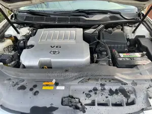 Toyota Avalon Limited Sedan FWD (3.5L 6cyl 6A) 2008 White