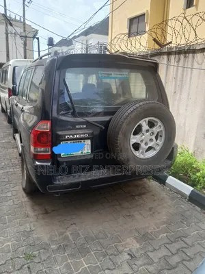 Mitsubishi Pajero 2004 Black