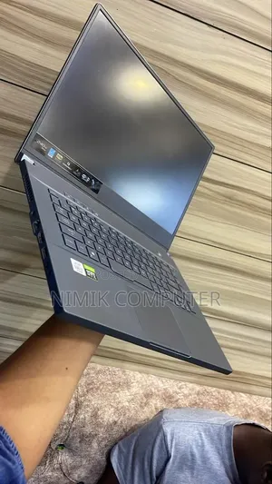Laptop Asus ROG Zephyrus G14 16GB Intel Core i7 SSD 1T