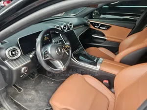 Mercedes-Benz C300 2023 Black