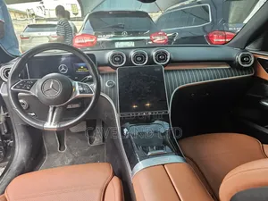 Mercedes-Benz C300 2024 Brown