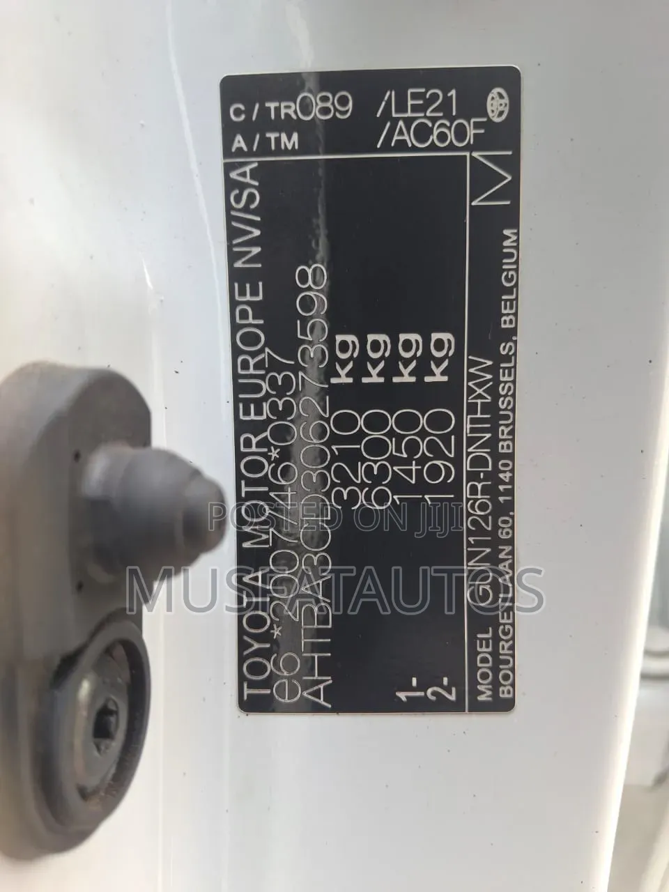 Toyota Hilux 2024 White