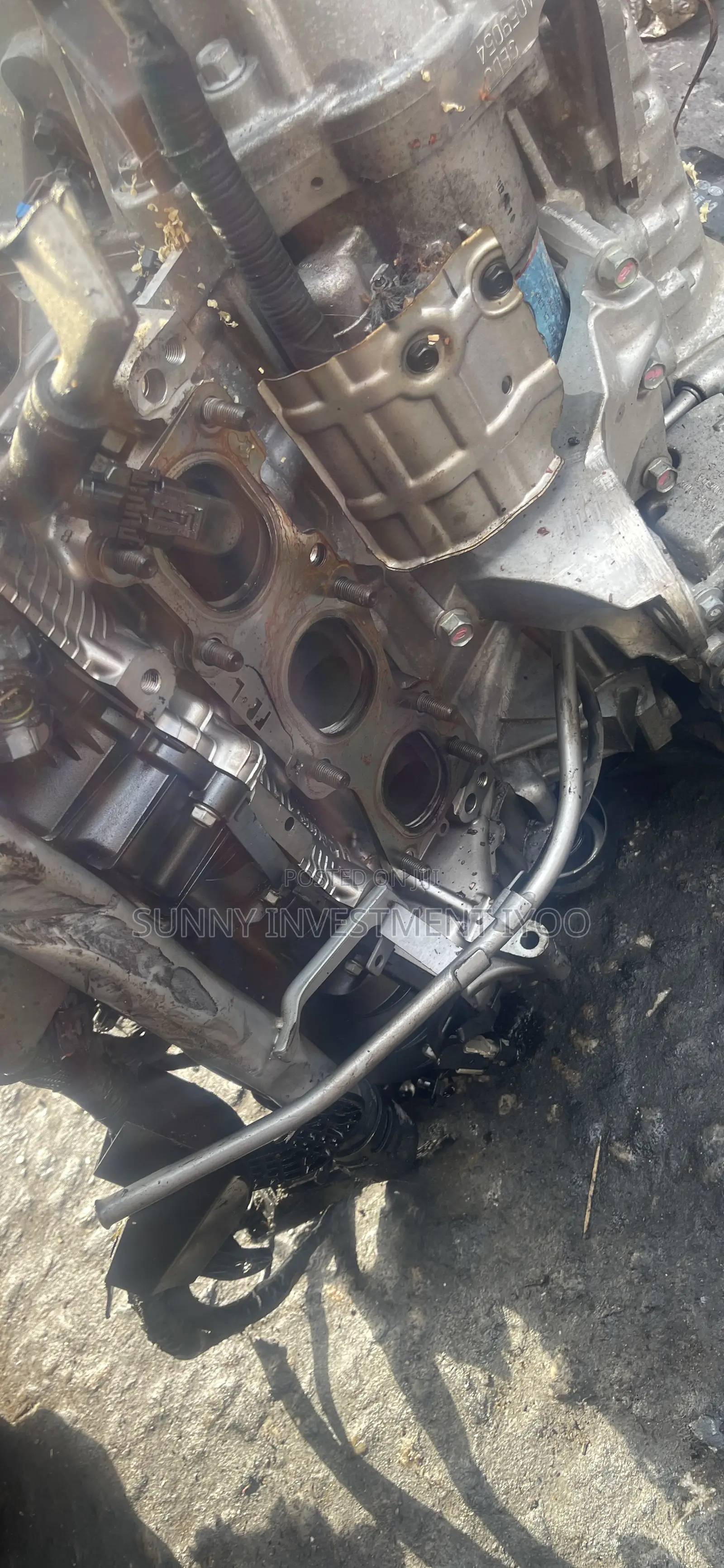 Hyundia Genesis Engine 2012