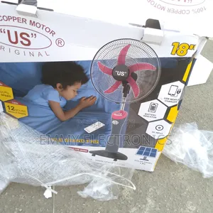 Us Rechargeable Fan With Panel