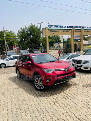 Toyota RAV4 2016 Red