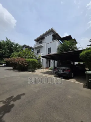 5bdrm Duplex in Bellavue Phase 1 for sale
