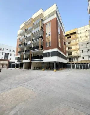 2bdrm Apartment in A Well Secured, Lekki Phase 1 for sale