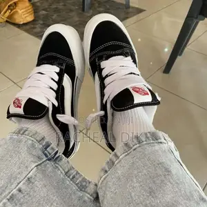 Quality Vans Sneakers