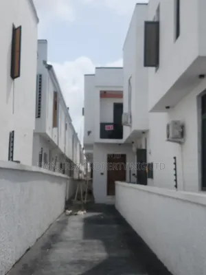 4bdrm Duplex in Ikota for rent