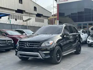 Mercedes-Benz M Class ML350 4MATIC 4dr SUV AWD (3.5L 6cyl 7A) 2014