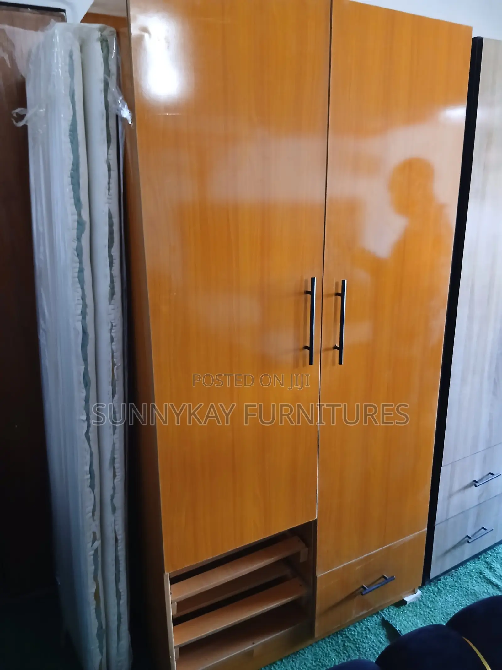 Wardrobe01