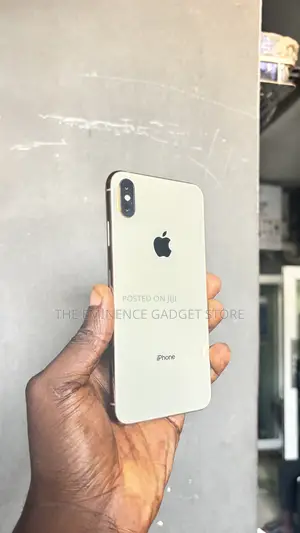 Apple iPhone XS Max 64 GB Gold