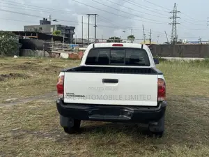 Toyota Tacoma 2008 White