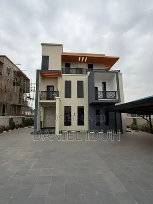5bdrm Duplex in Apo Resettlement for sale