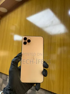 Apple iPhone 11 Pro Max 64 GB Gold