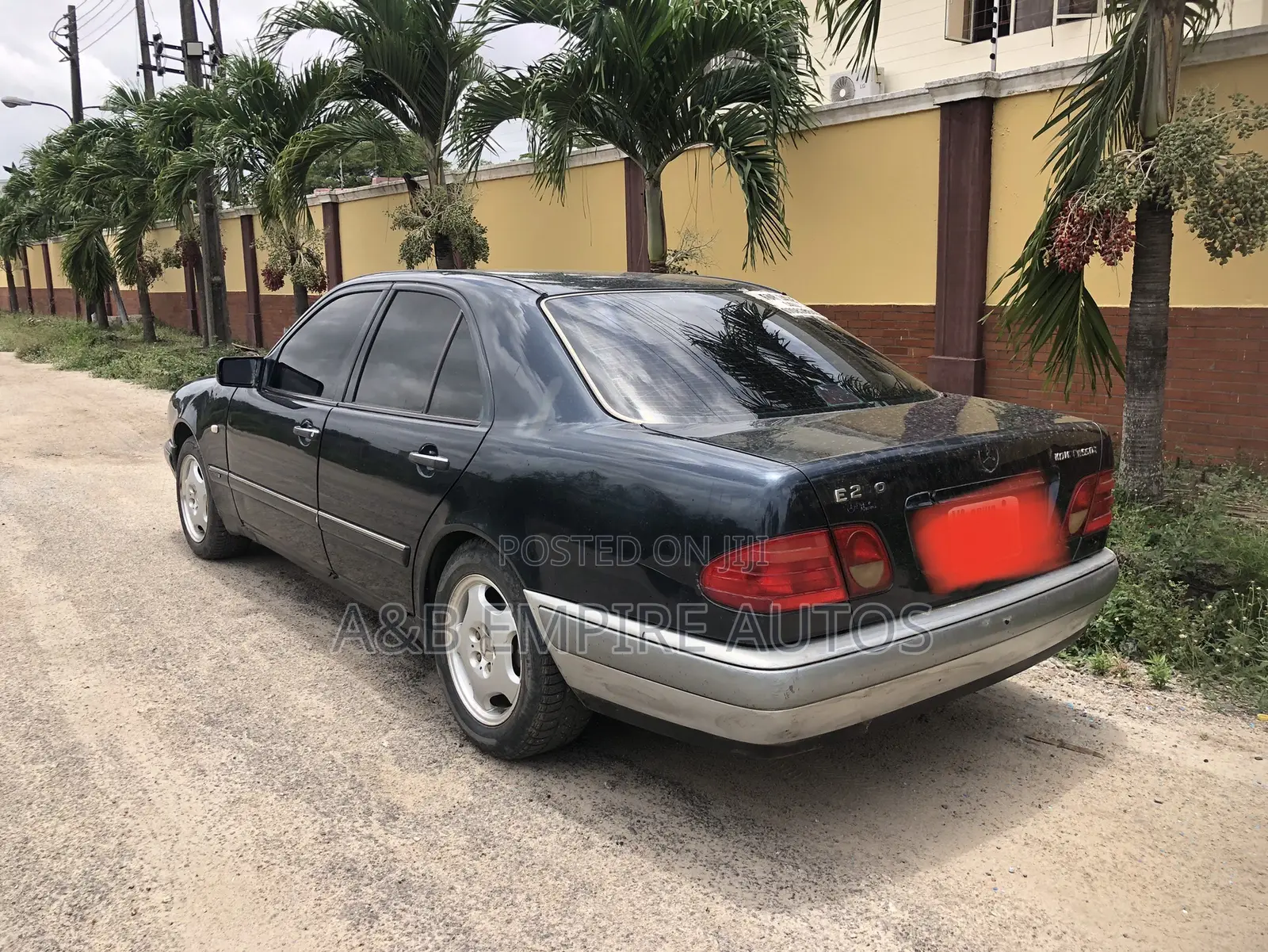 Mercedes-Benz E200 2004 Green