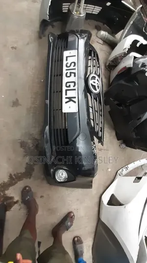 Complete Front Bumper Avensis 2014
