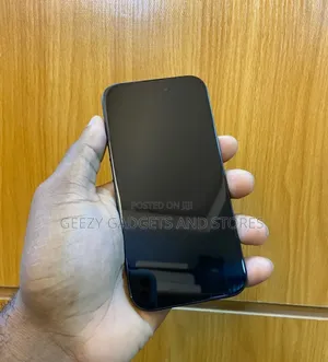 Apple iPhone 15 128 GB Black