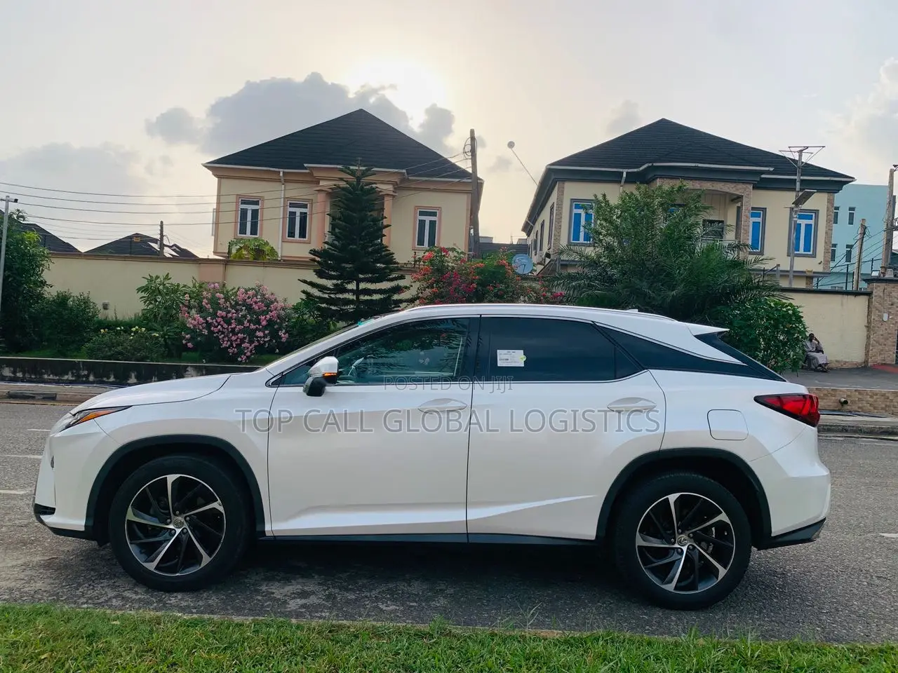 Lexus RX 350 AWD 2017 White