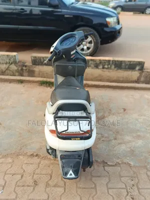 Honda 2010 White