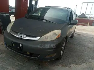 Toyota Sienna 2007 Gray