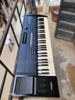 Roland Xp-50 Synthesizer