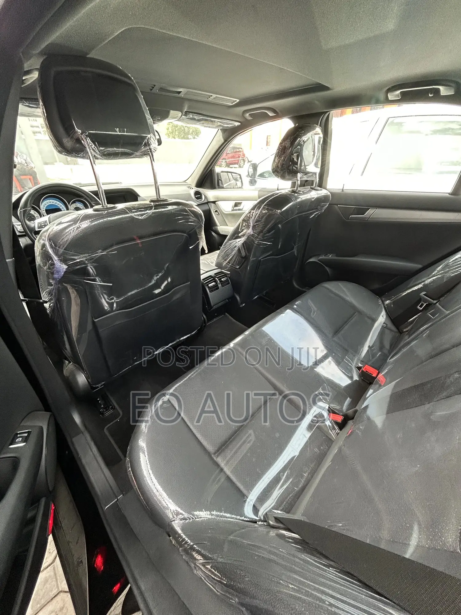 Mercedes-Benz C300 2014 Black
