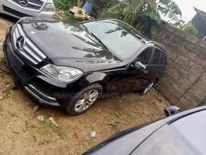 Mercedes-Benz C-Class 2014 Black