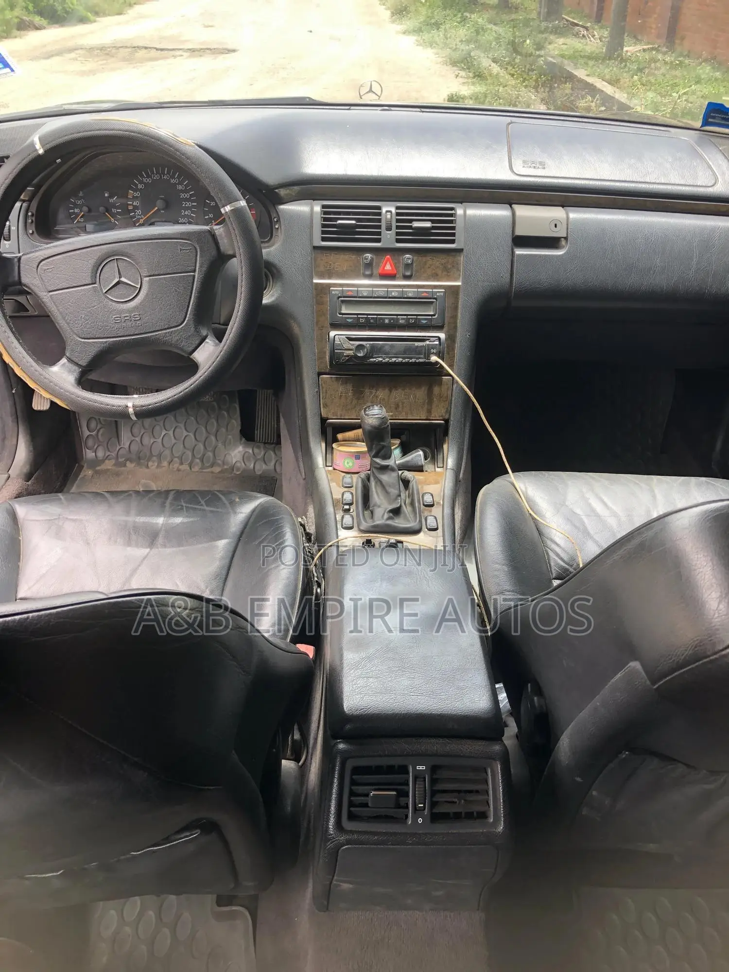 Mercedes-Benz E200 2004 Green
