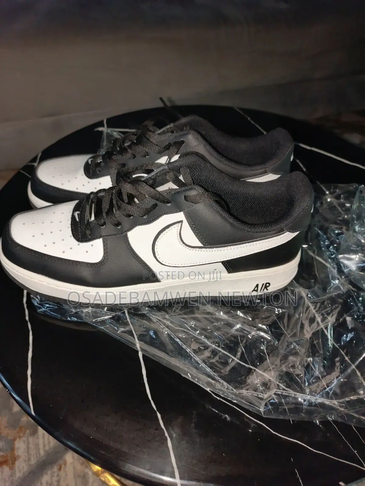 Selling Shoe