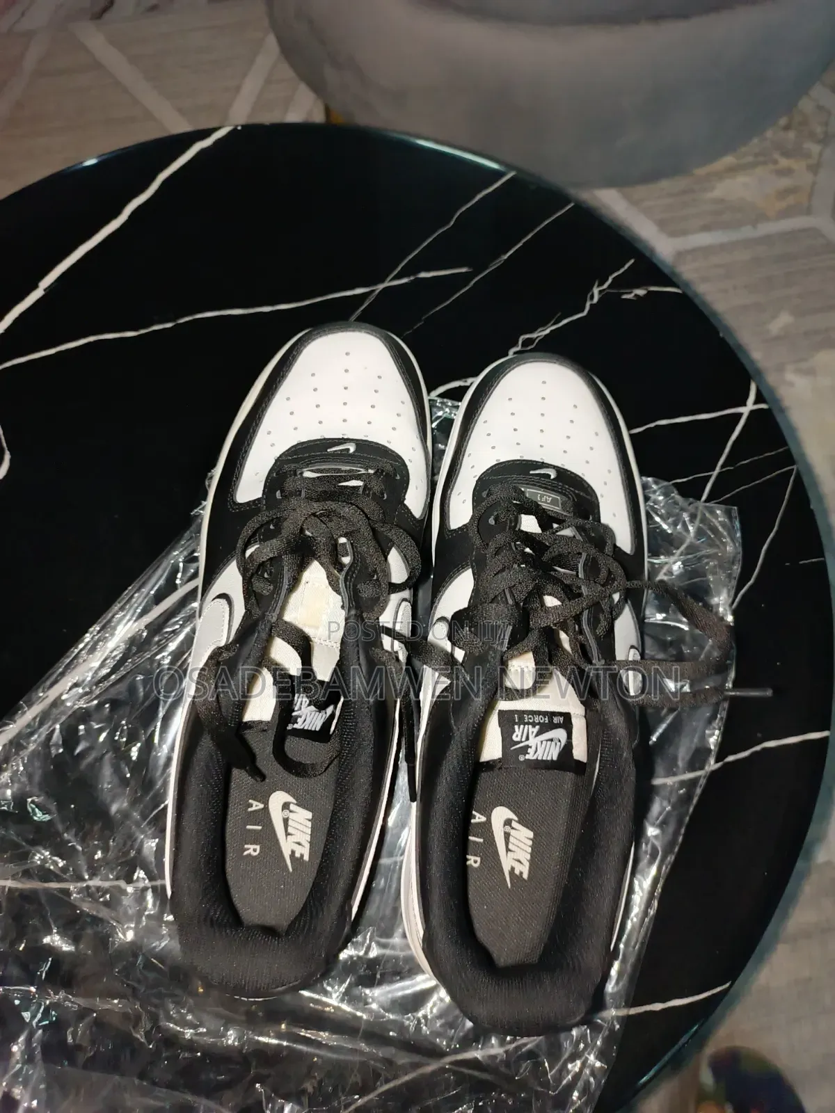 Selling Shoe