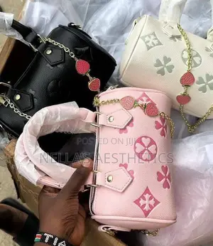 Round Chain Bag