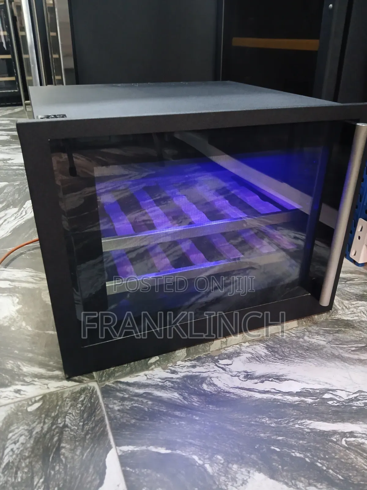 60cm Built-in Wine Chiller.