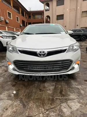Toyota Avalon 2013 White