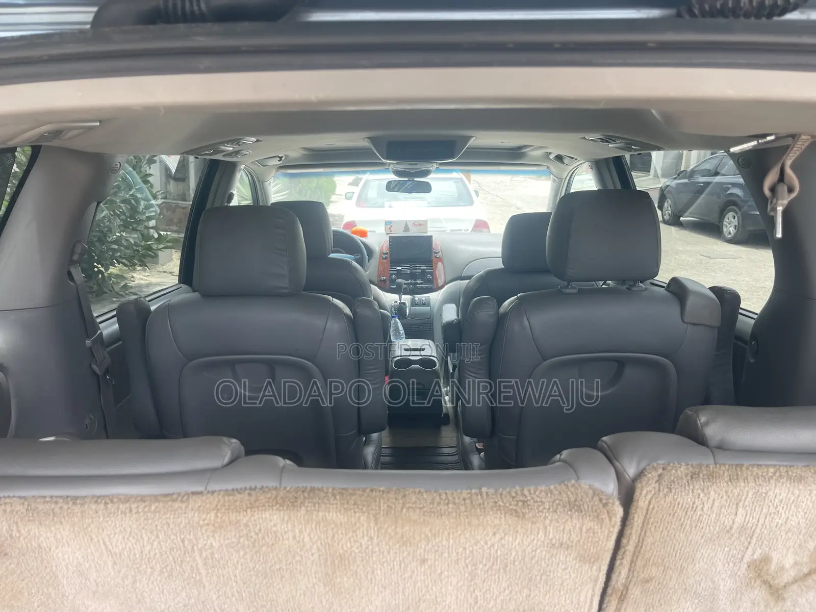 Toyota Sienna Car Hire