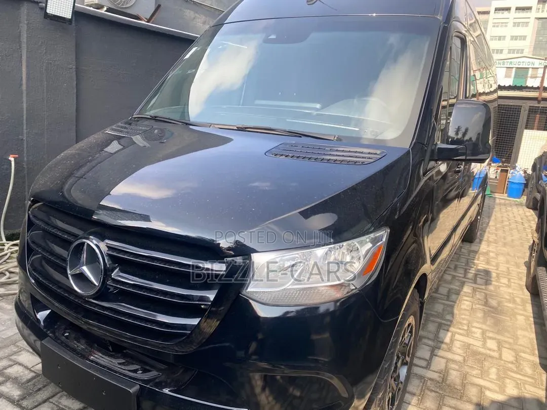 New Mercedes-Benz Sprinter 2024 Black