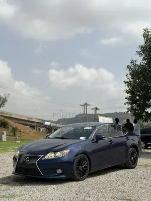 Lexus ES 2013 Blue