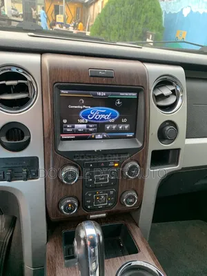 Ford F-150 Lariat 4dr SuperCab 6.5 ft. SB (5.0L 8cyl 6A) 2014 Silver