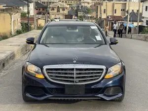 Mercedes-Benz C300 Sport 4Matic Sedan AWD (2.0L 4cyll 7A) 2016 Blue