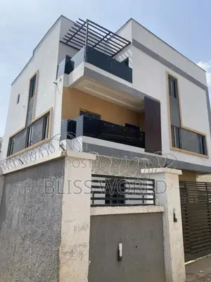 5bdrm Duplex in Utako for sale