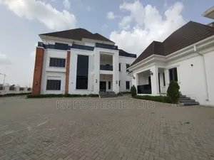7bdrm Mansion in Gusape, Guzape District for sale