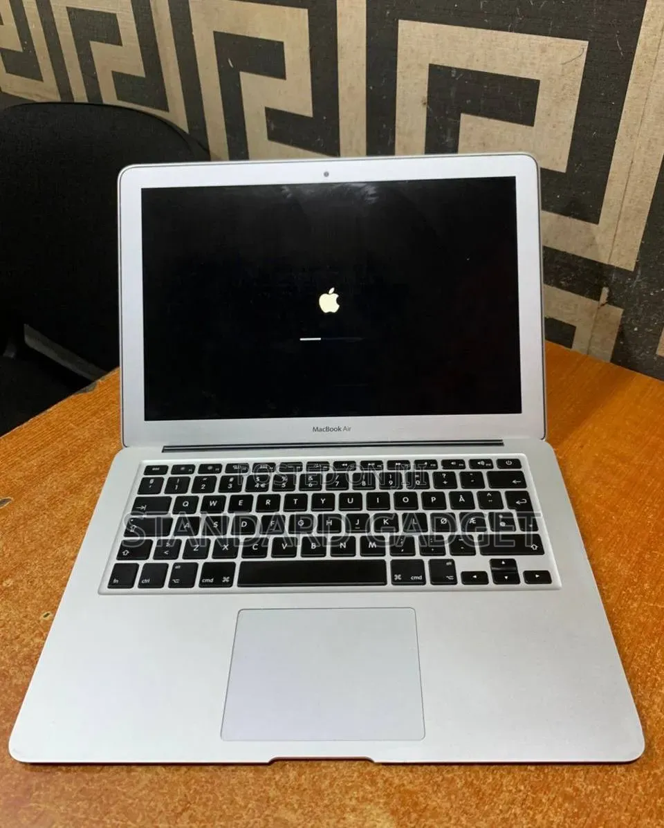 Laptop Apple MacBook 2013 4GB Intel Core i5 SSD 128GB