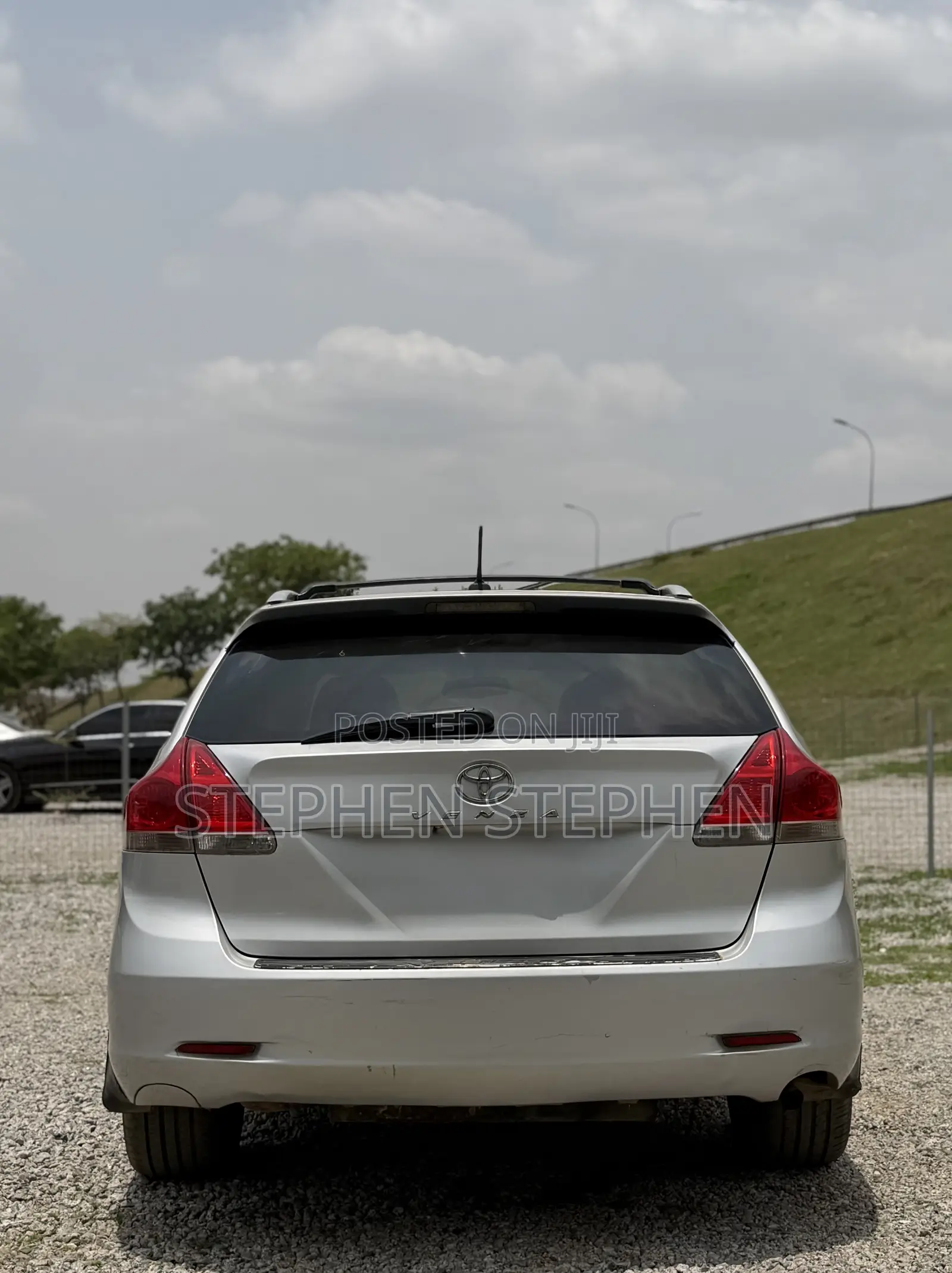 Toyota Venza 2010 Silver