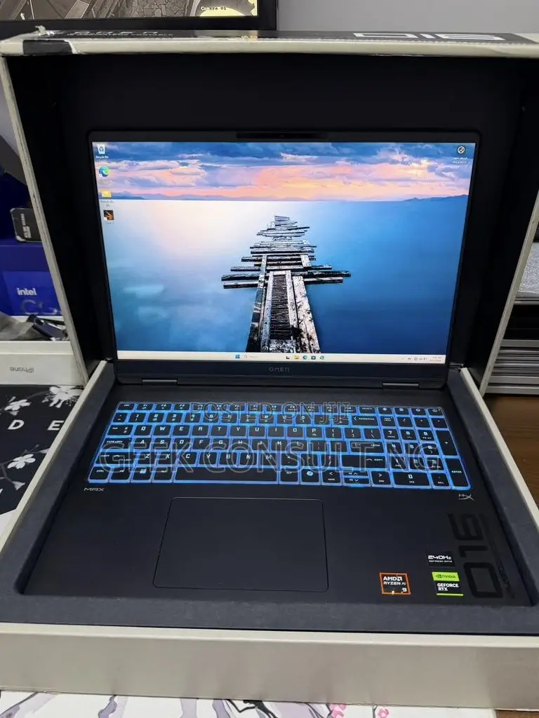 Laptop HP Omen Max 16 32GB AMD Ryzen 9 SSD 1T
