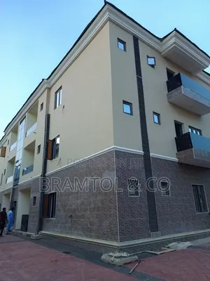 3bdrm Block of Flats in Mabushi for sale